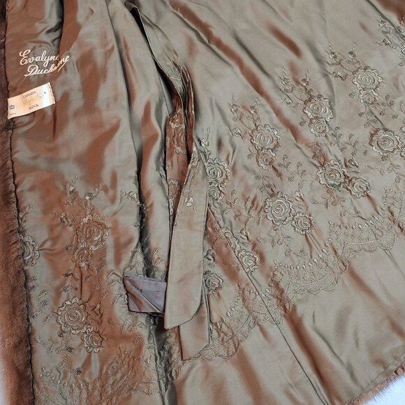 Canada Majestic Mink Genuine Fur Coat - Picture 5 of 5